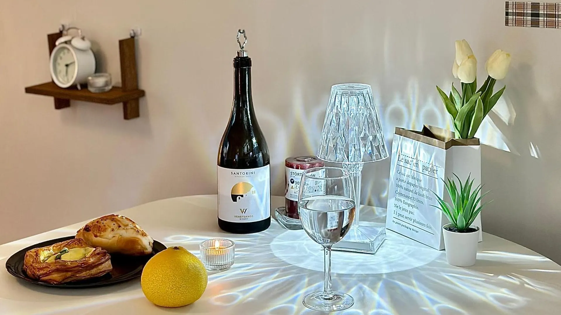 New, 3Min To Hapjeong St, Airport Bus Stop, 8Min To Hongdae & Mangwon Market, Han River Park, 2Br 3Qb Full Of Sunshine, Hotel Bedding, City Nature Seoul Villa