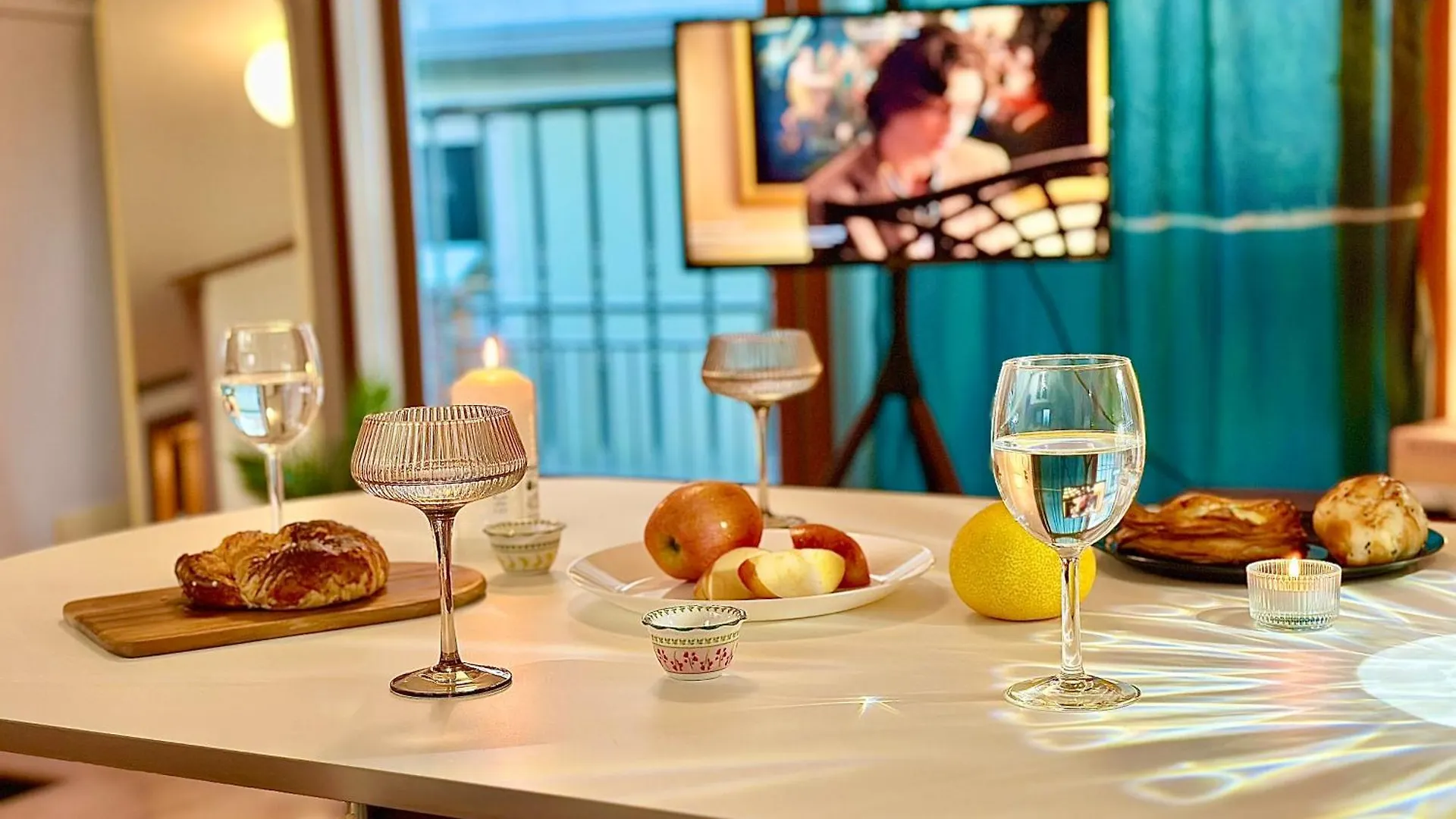 Villa New, 3Min To Hapjeong St, Airport Bus Stop, 8Min To Hongdae & Mangwon Market, Han River Park, 2Br 3Qb Full Of Sunshine, Hotel Bedding, City Nature Seoul South Korea